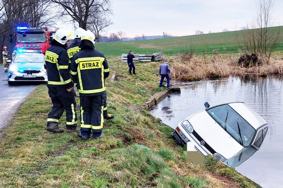 staw samochód modlikowice