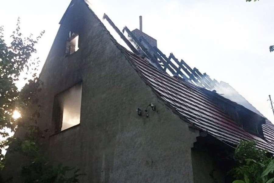 pożar nowogrodziec budynek