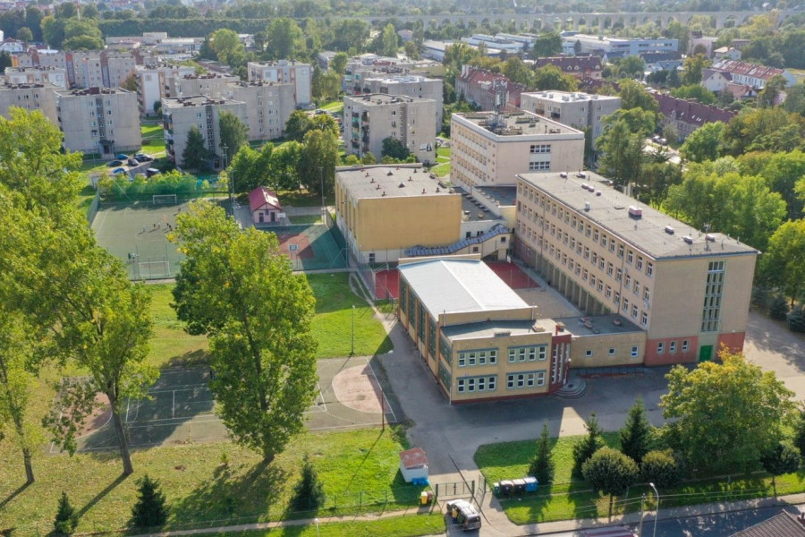 szkoła dolne młyny