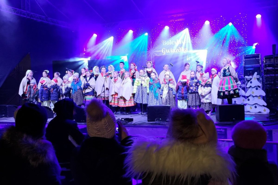 występ dzieci gwiazdka życzliwości