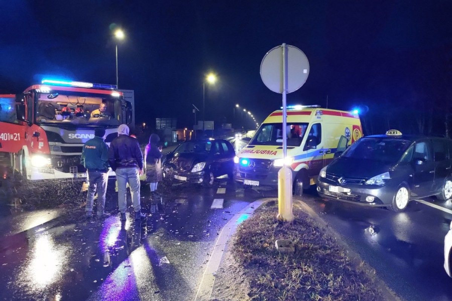 zderzenie obwodnica cieszkowskiego