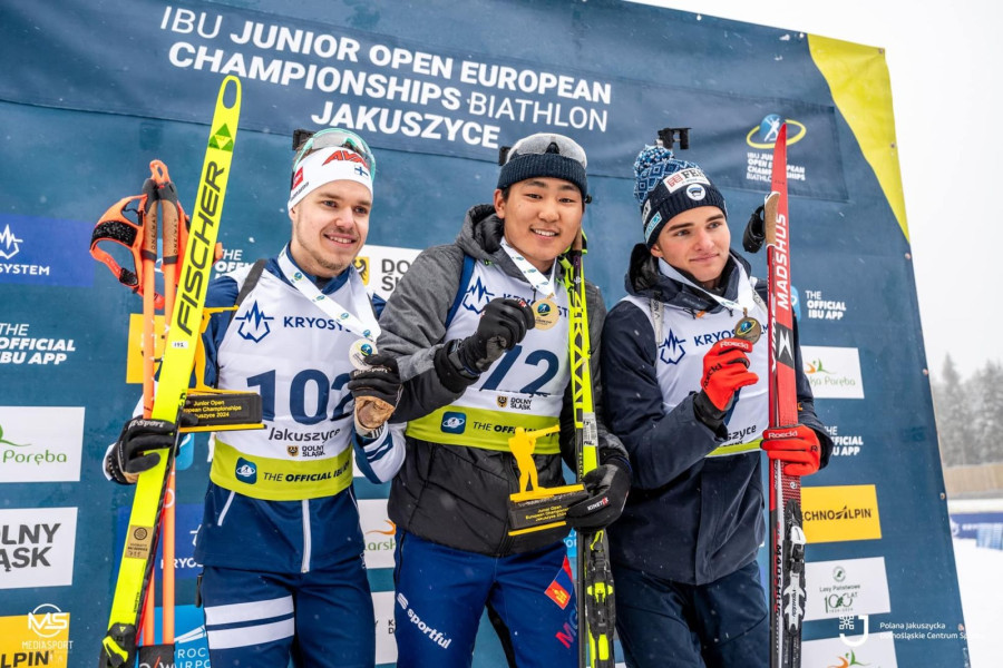 enkhsaikhan enkhbat medal podium