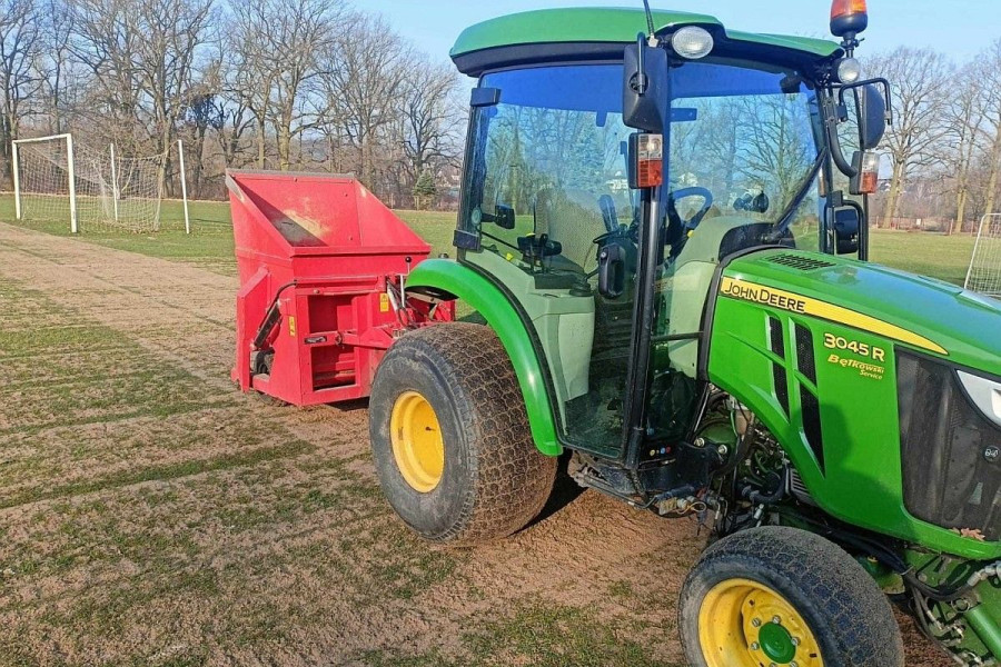 traktor boisko rajska