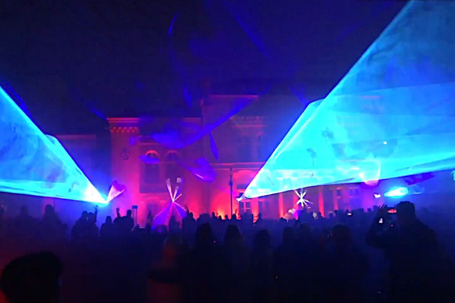 pokaz laser muzeum ceramiki