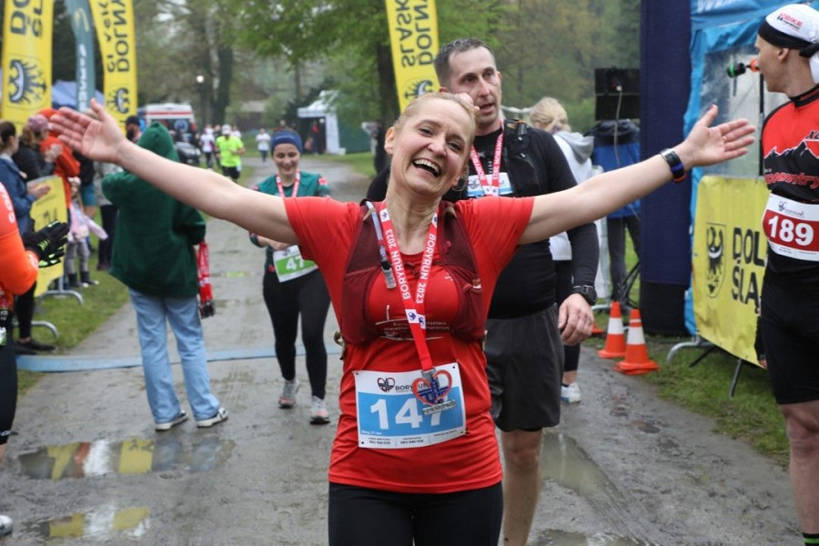 bory run kobieta bieg
