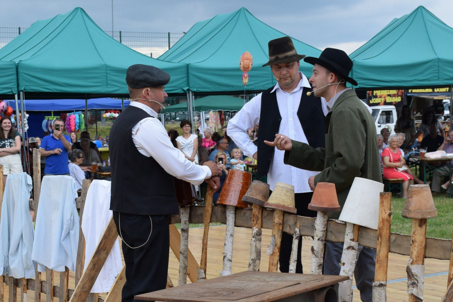 mężczyzna płot gokis