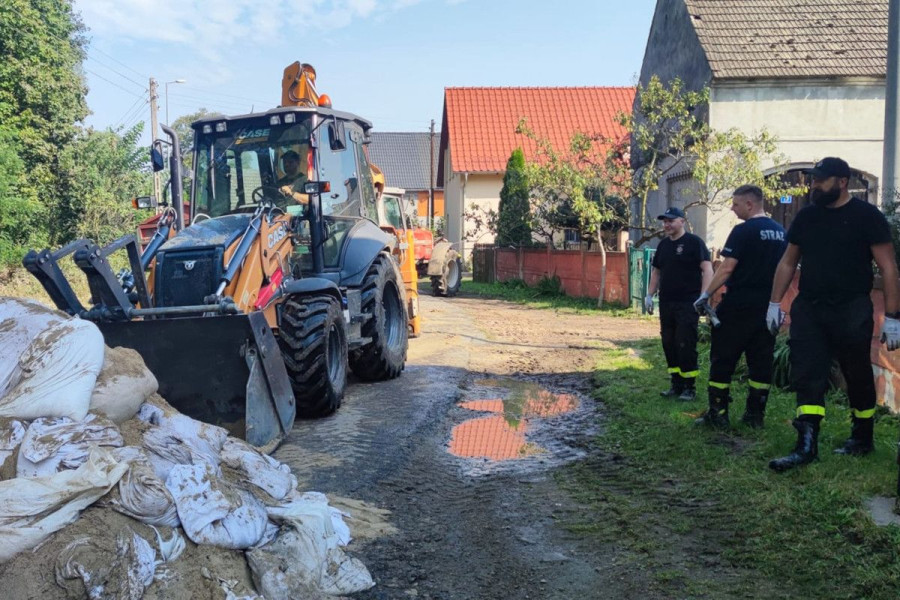 trzebień powódź sprzątanie