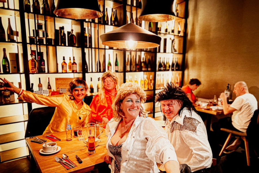 kobiety restauracja stół