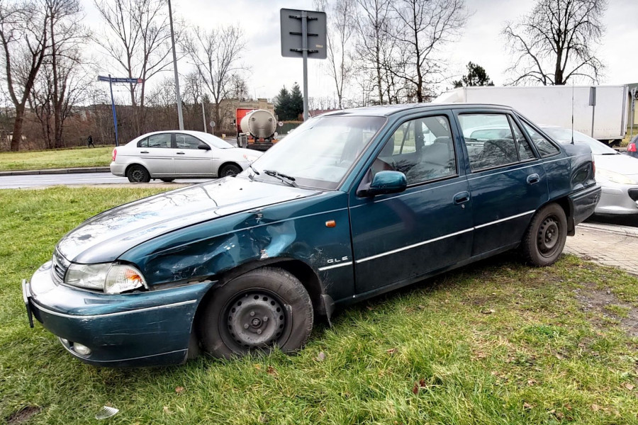 kolizja auto dolne młyny