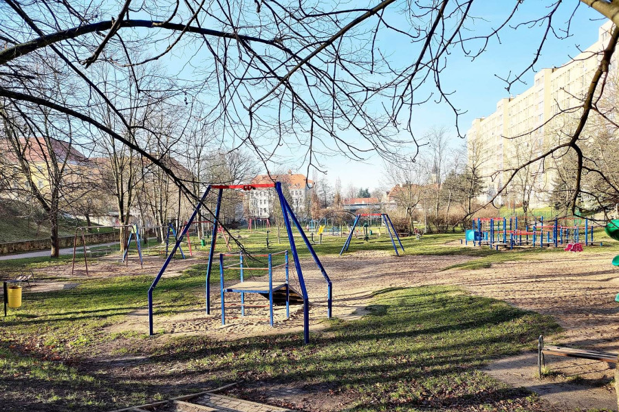 plac zabaw łukasiewicza