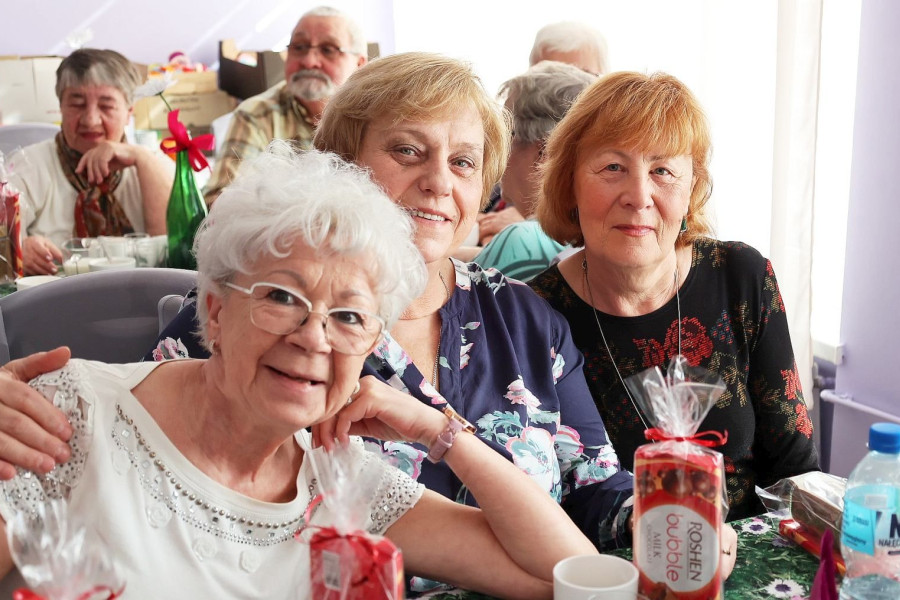 seniorzy dzień kobiet