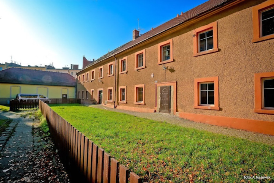 budynek szkoła oxpress