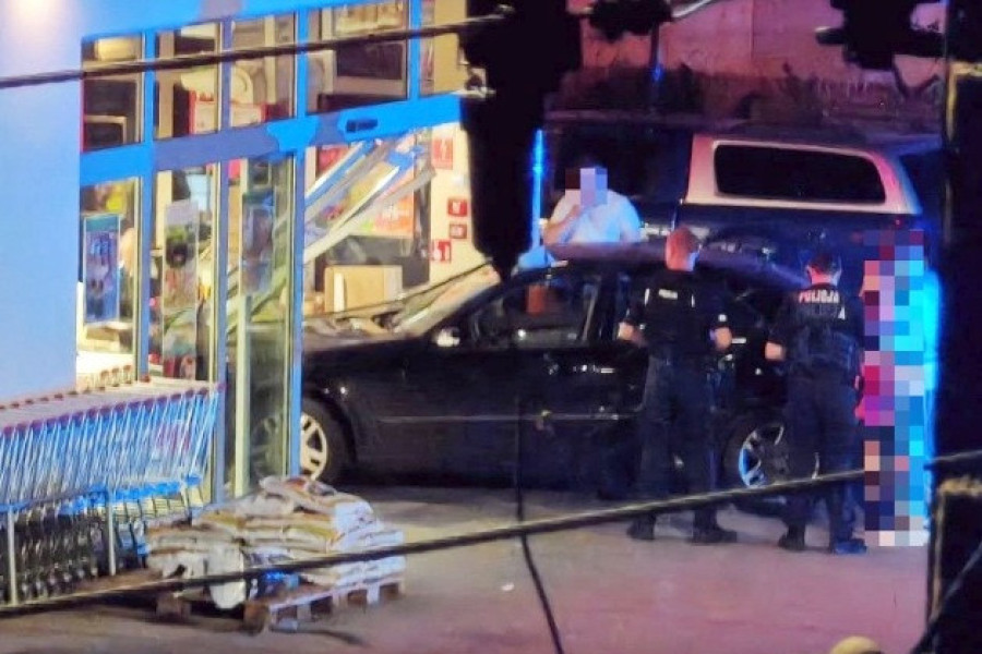 mercedes dino lubań