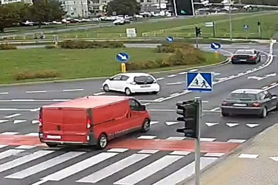 policja legnica auto pod prąd