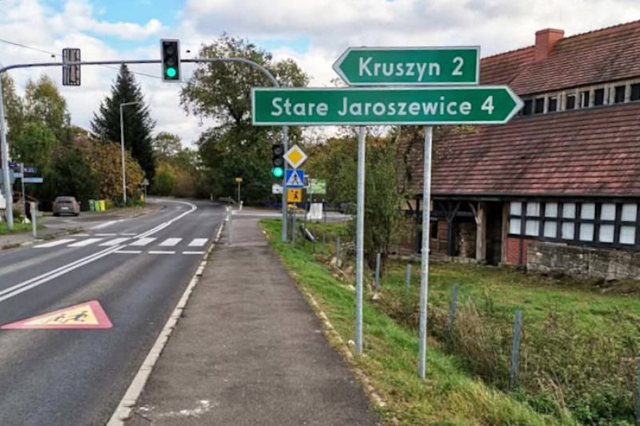 znak drogowy łaziska błąd