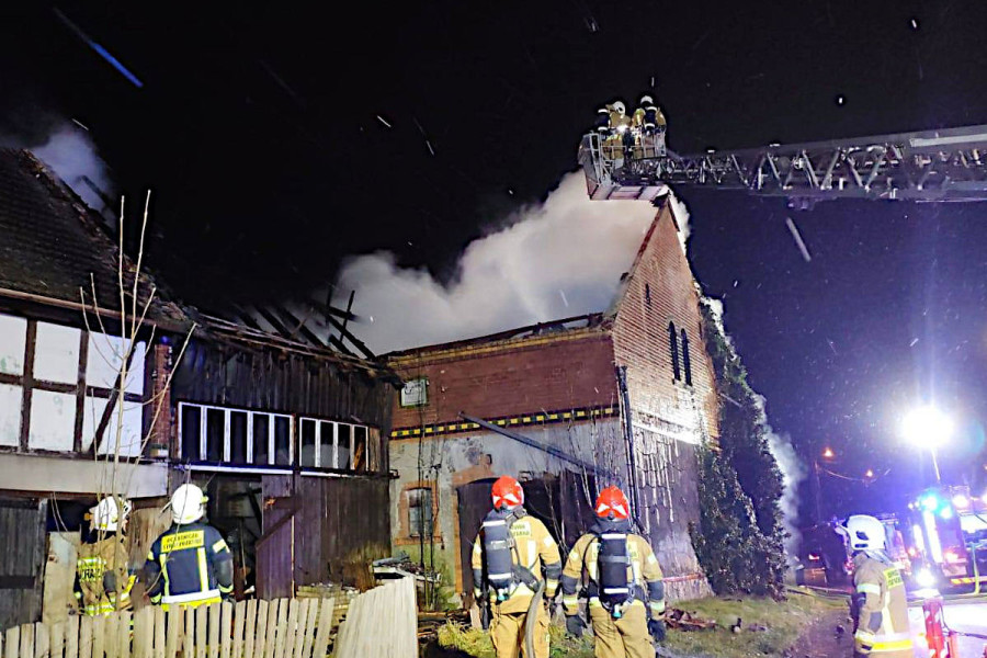 pożar budynek nowogrodziec