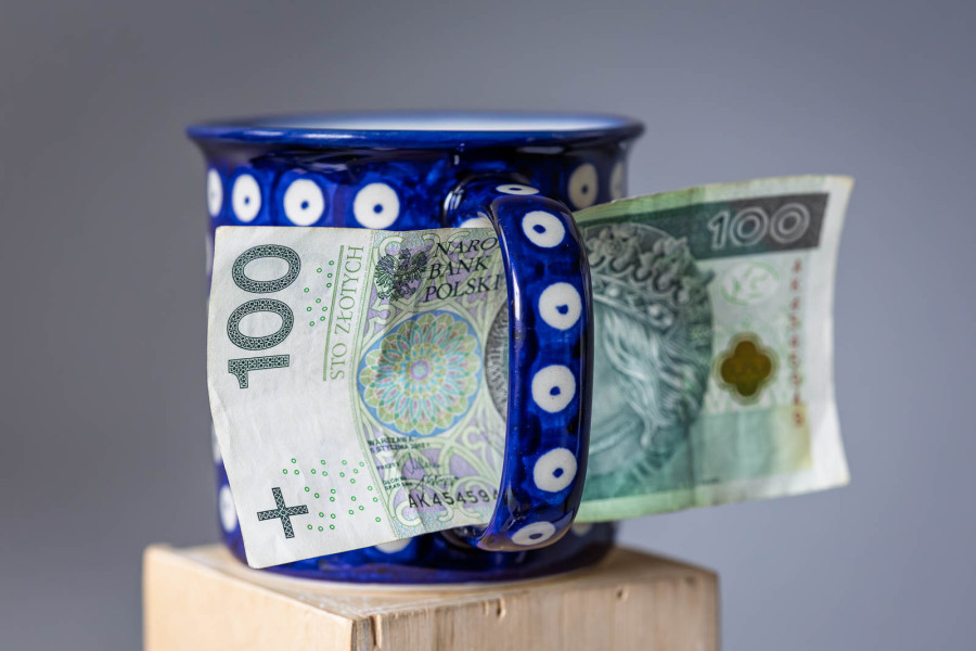 kubek ceramika pieniądze