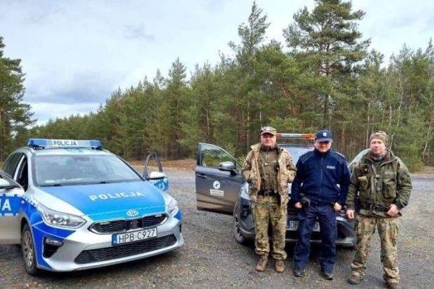 Wspólny patrol policji i straży leśnej