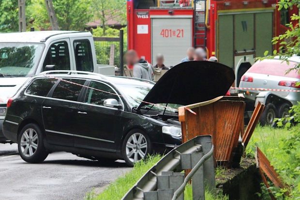 Zderzenie dwóch aut na Jeleniogórskiej