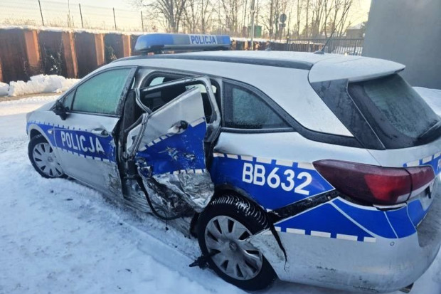 radiowóz kolizja a4