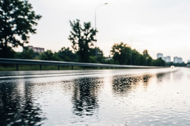 droga nawierzchnia deszcz