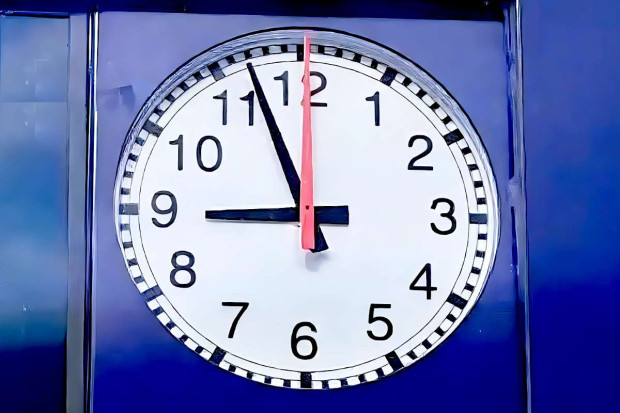 zegar dworzec pkp bolesławiec