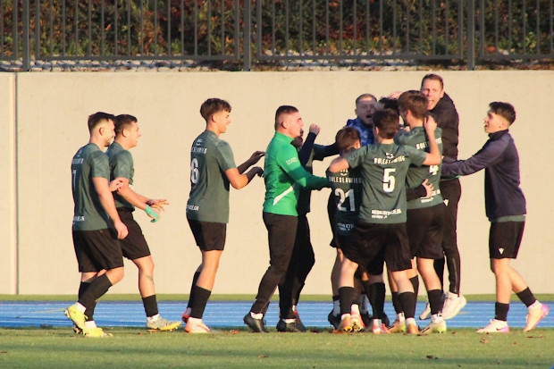 bks bolesławiec piłkarze radość