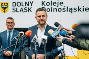 Koleje Dolnośląskie z najlepszym wynikiem w historii i wielkimi inwestycjami w tle