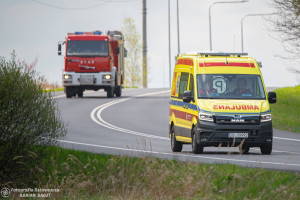 Jeden dzień, dwa dramaty na drogach gminy. Ranni rowerzyści zabrani śmigłowcami do szpitali