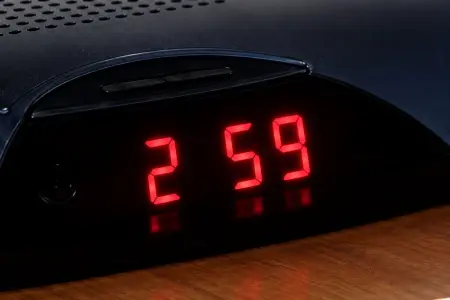 Kiedy zmiana czasu na zimowy 2026? Jest nowy plan na kolejne lata