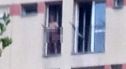 Mężczyzna miał onanizować się na balkonie obok placu zabaw dla dzieci
