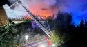 14 zastępów straży pożarnej gasiło pożar budynku w Tomaszowie Bolesławieckim