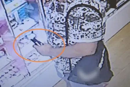 He stole 24 cosmetics from a drugstore in Bolesławiec. Police revealed who he is