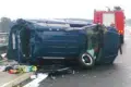 Auto dachowało na autostradzie