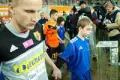 Dzieci z Bolesławca piłkarską eskortą Zagłębia i Korony