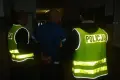 Zaatakowali policjantów, obrzucili ich kamieniami i gruzem. Pierwszy pseudokibic zatrzymany