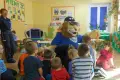 Komisarz Lew u przedszkolaków w Gromadce