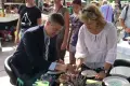 Konsul Generalny USA odwiedził stoisko Ceramiki Artystycznej w Krakowie