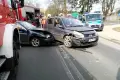 Kolizja koło stadionu. 5 osób poszkodowanych, dwie trafiły do szpitala
