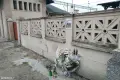 Zniczami i kwiatami uczcili pamięć… budki z fast foodem