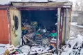 Pożar w garażu, niesamowity syf w środku