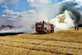 Duży pożar na polach koło Olszanicy. Straż i samoloty gaśnicze w akcji