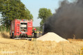 Łaziska: Pożar samochodu ciężarowego, słomy i ścierniska