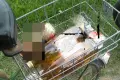 Pijany rowerzysta w rękach policji. W bagażniku wiózł… dwie nalewki i dwa piwa