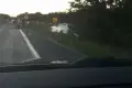 Pijany ojciec wiózł dwoje dzieci. Auto uderzyło w znak i wylądowało w rowie