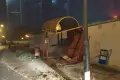 Kompletnie pijany kierowca zdemolował autem przystanek, zatrzymali go przechodnie