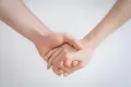 Psychologia pozytywna – jak rozwijać dobrostan i szczęście?