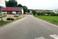 Będzie chodnik przy zjeździe do Dino na Starzyńskiego?