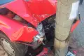 Kradzionym autem uciekał przed policją i staranował latarnię. Jest areszt