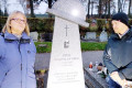 Bolesławieccy harcerze opiekują się grobem żołnierza AK. Pomnik odnowiony